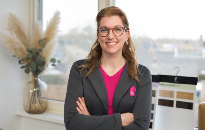 In de winkel van Leen bakker werken